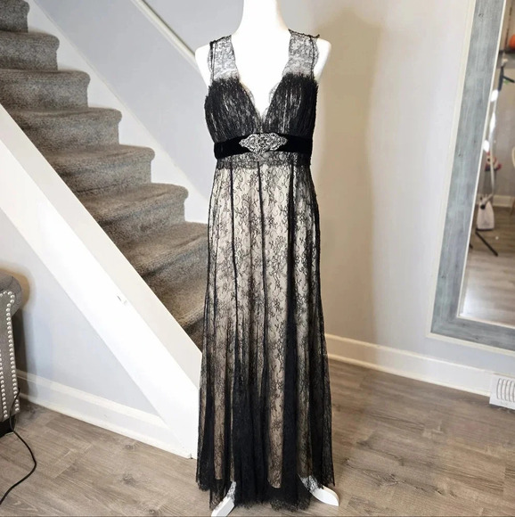 Elie Tahari Lace Black & Beige Evening Maxi Dress Size 12 - Picture 1 of 9
